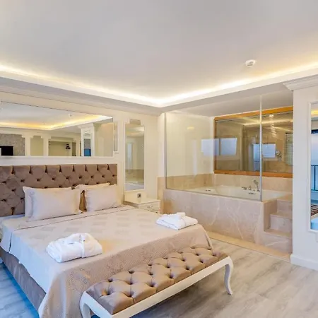 Aria & 4* Konaklı